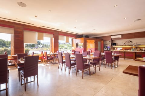 Daily buffet breakfast (EUR 13 per person)