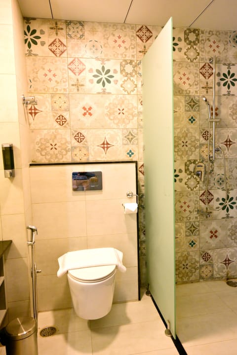 Standard Double Room | Bathroom amenities | Shower, rainfall showerhead, hair dryer, slippers