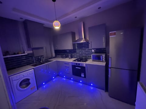 Apartment | Private kitchen | Fridge, microwave, oven, stovetop