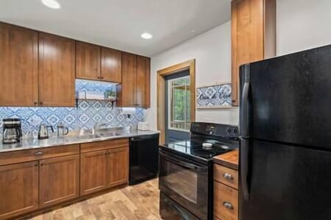 Another view of the kitchen