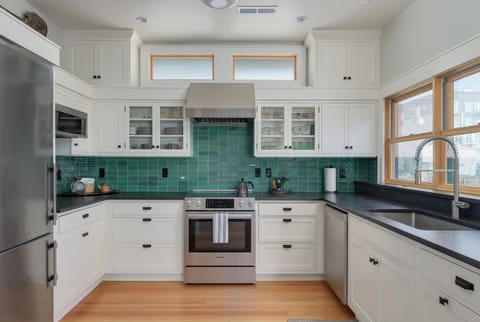 Brand new kitchen is stocked with everything you'll need.