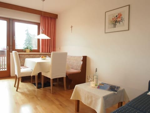 dining area (1)