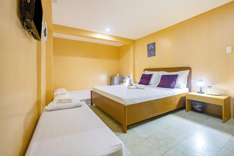 AirCon Room with private bathroom | In-room safe, free WiFi, bed sheets