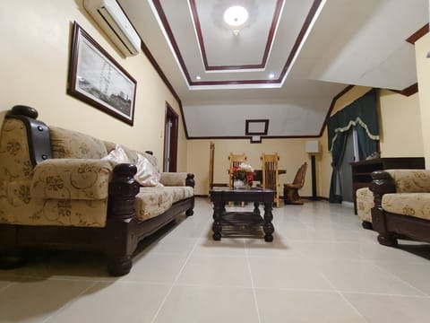 Deluxe Suite, 1 King Bed with Sofa bed, Terrace | Living area | 32-inch LCD TV with cable channels