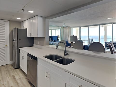 Condo, Multiple Beds, Balcony, Ocean View (T1 506 - No Pets Allowed) | Private kitchen | Fridge, microwave, oven, stovetop