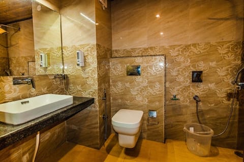 Elite Double Room | Bathroom