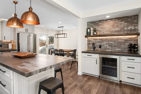 Wine Cooler and Bar Area (1st Floor)