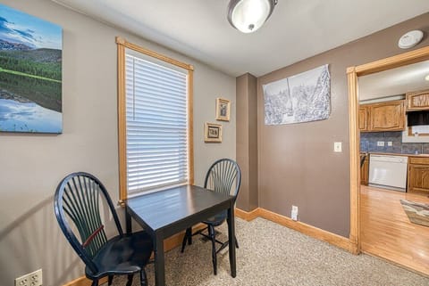 Dining Nook- Seats 2