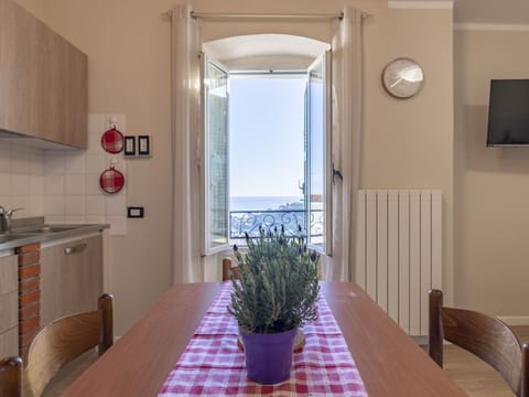 Table, Furniture, Plant, Building, Houseplant, Chair, Flowerpot, Window, Wood