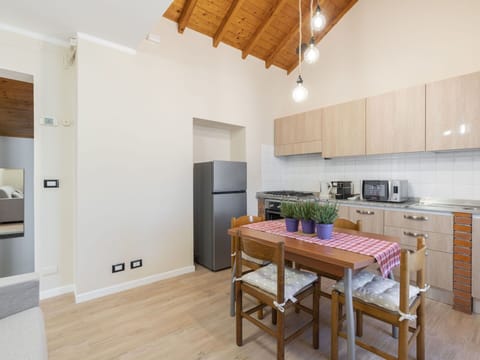 Property, Furniture, Cabinetry, Table, Wood, Countertop, Interior Design, Architecture, Flooring, Floor