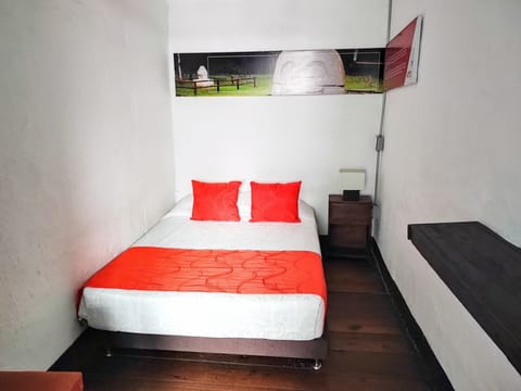 Basic Room | Free WiFi, bed sheets