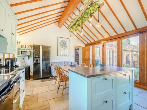 Kitchen | The Learpool Barn, Welland, near Malvern