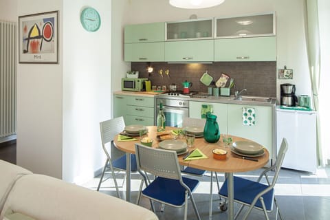 Kitchen, Living Room