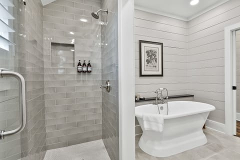 Luxury Cottage, 1 King Bed | Bathroom | Separate tub and shower, deep soaking tub, designer toiletries