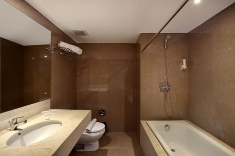 Junior Suite | Bathroom | Towels