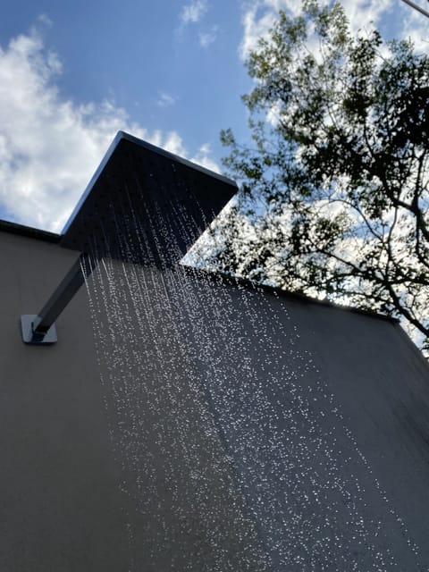 Minibar, soundproofing, free WiFi, bed sheets