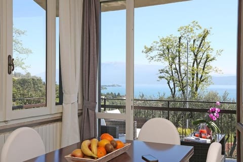 Panoramic Apartment | Terrace/patio