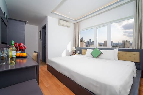 Deluxe Room, City View | View from room