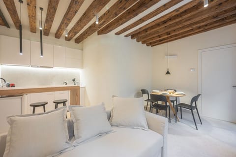 Comfort Apartment | Living area