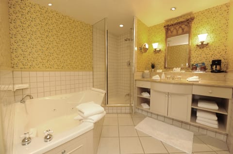 Luxury Room, 1 King Bed | Bathroom | Designer toiletries, hair dryer, bathrobes, towels