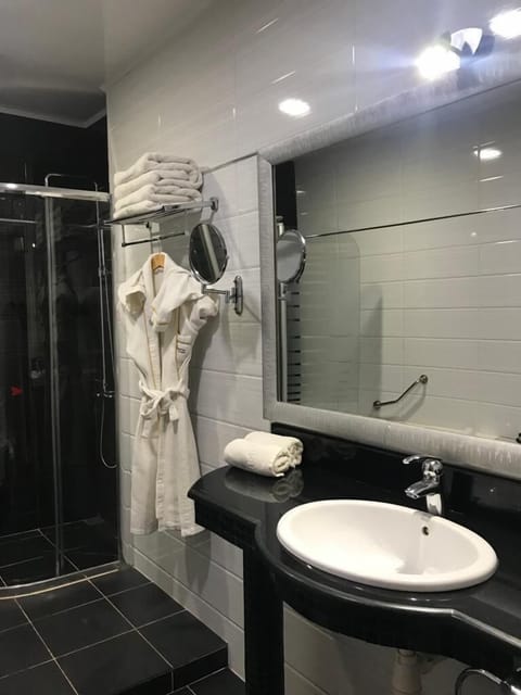 Grand Suite | Bathroom