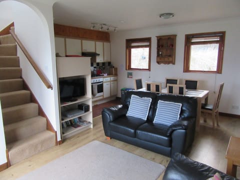 Family Cottage, Private Bathroom, Sea View | Lounge