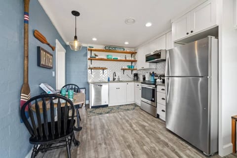 A kitchen fully equipped to cook full meals.