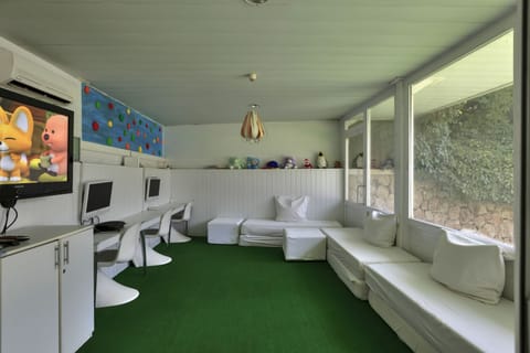 Children's play area - indoor