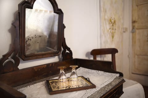 Deluxe Room | Premium bedding, down comforters, in-room safe, individually furnished