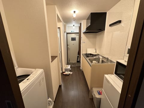 Traditional Apartment, 1 Double Bed with Sofa bed | Private kitchen | Mini-fridge, microwave, cleaning supplies, paper towels