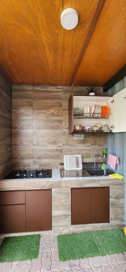 Shared kitchen facilities