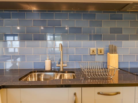 Fridge, dishwasher, electric kettle, toaster