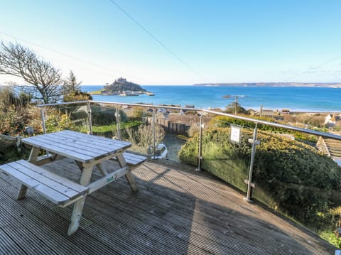 Cottage | Property grounds