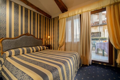 Superior Double Room, Terrace | Down comforters, minibar, in-room safe, free WiFi