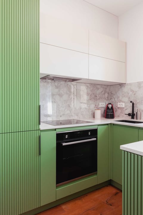 Apartment (One Bedroom Apartment) | Private kitchen | Fridge