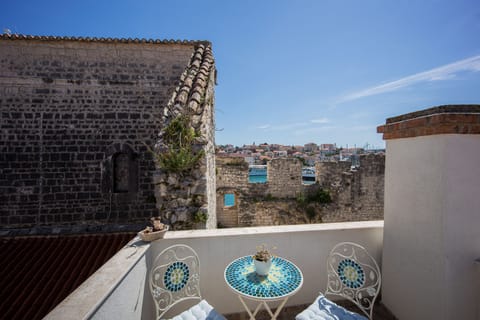 Family Apartment | City view