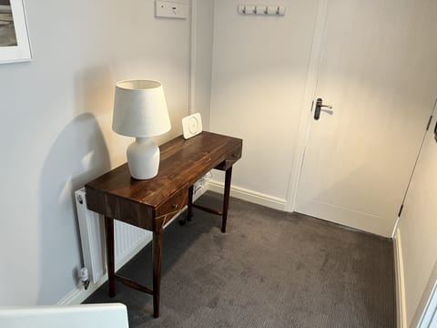 Comfort Townhome | 3 bedrooms, laptop workspace, iron/ironing board, free WiFi