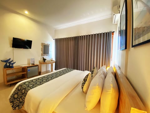 Panoramic Room | Desk, free WiFi, bed sheets