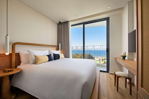 Luxury Suite, 3 Bedrooms, Ocean View | Minibar, desk, laptop workspace, soundproofing