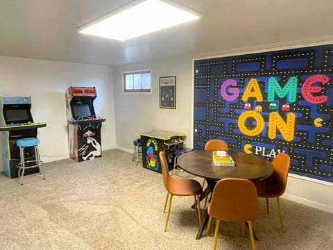 Game room with arcades, books, games, toys