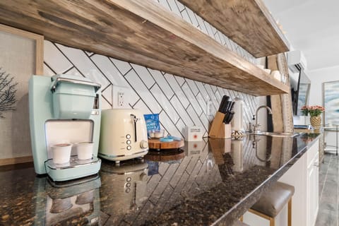 A Keurig coffee maker, toaster