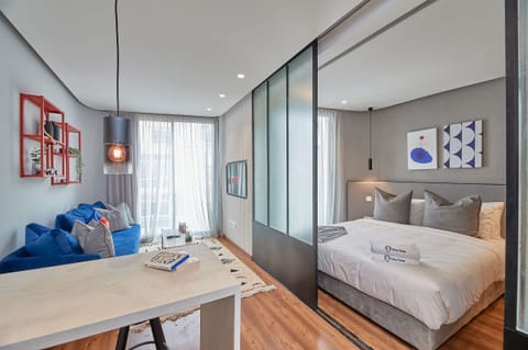 Standard Suite | Living area | Smart TV, offices