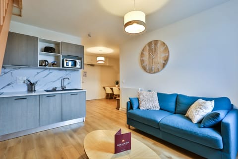 Apartment, 1 Bedroom, Courtyard View, Mezzanine (sans balcon) | Premium bedding, minibar, in-room safe, blackout drapes