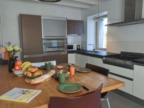 cuisine et table petit déjeuner