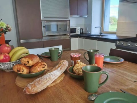 cuisine et table petit déjeuner