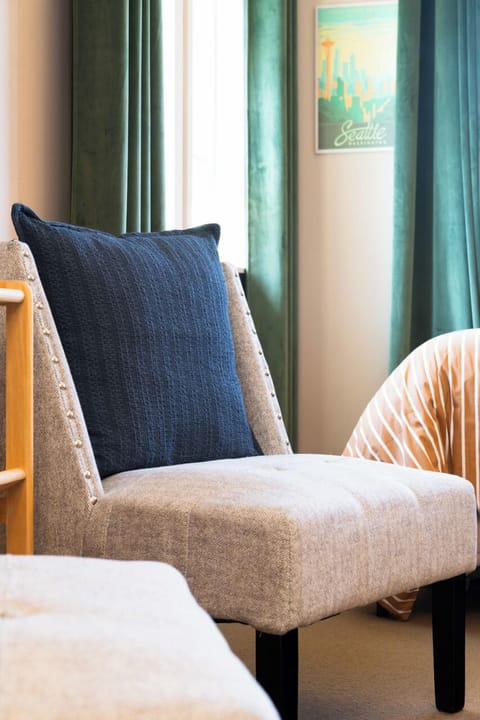 Second Bedroom Seating