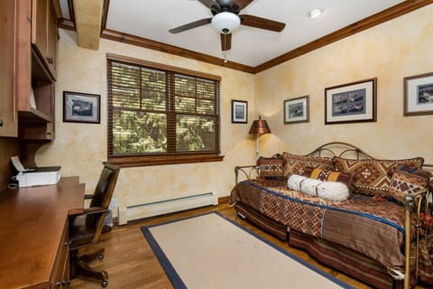 3rd Bedroom - Two Twin Beds (Trundle) with Office Desk, Chair, and Printer