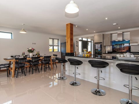 Llygaid-yr-Haul at Parrog Point, Newport, Pembrokeshire Coast