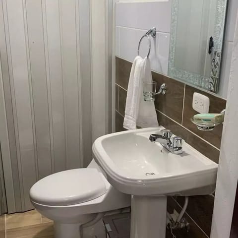 Comfort Studio, 1 Bedroom, City View | Bathroom