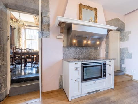 House | Private kitchen | Highchair